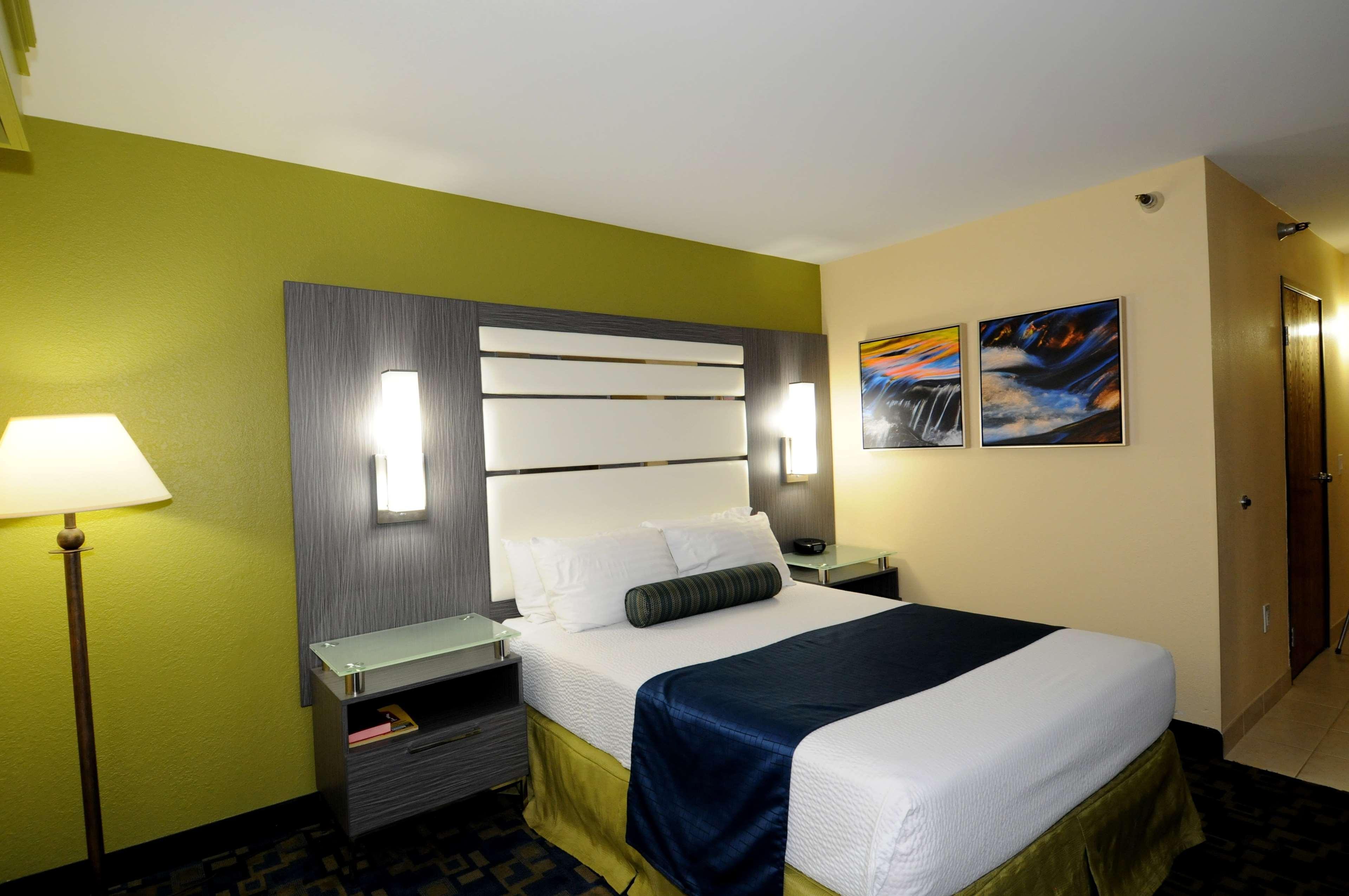 Best Western Antelope Inn & Suites Ред-Блафф Экстерьер фото