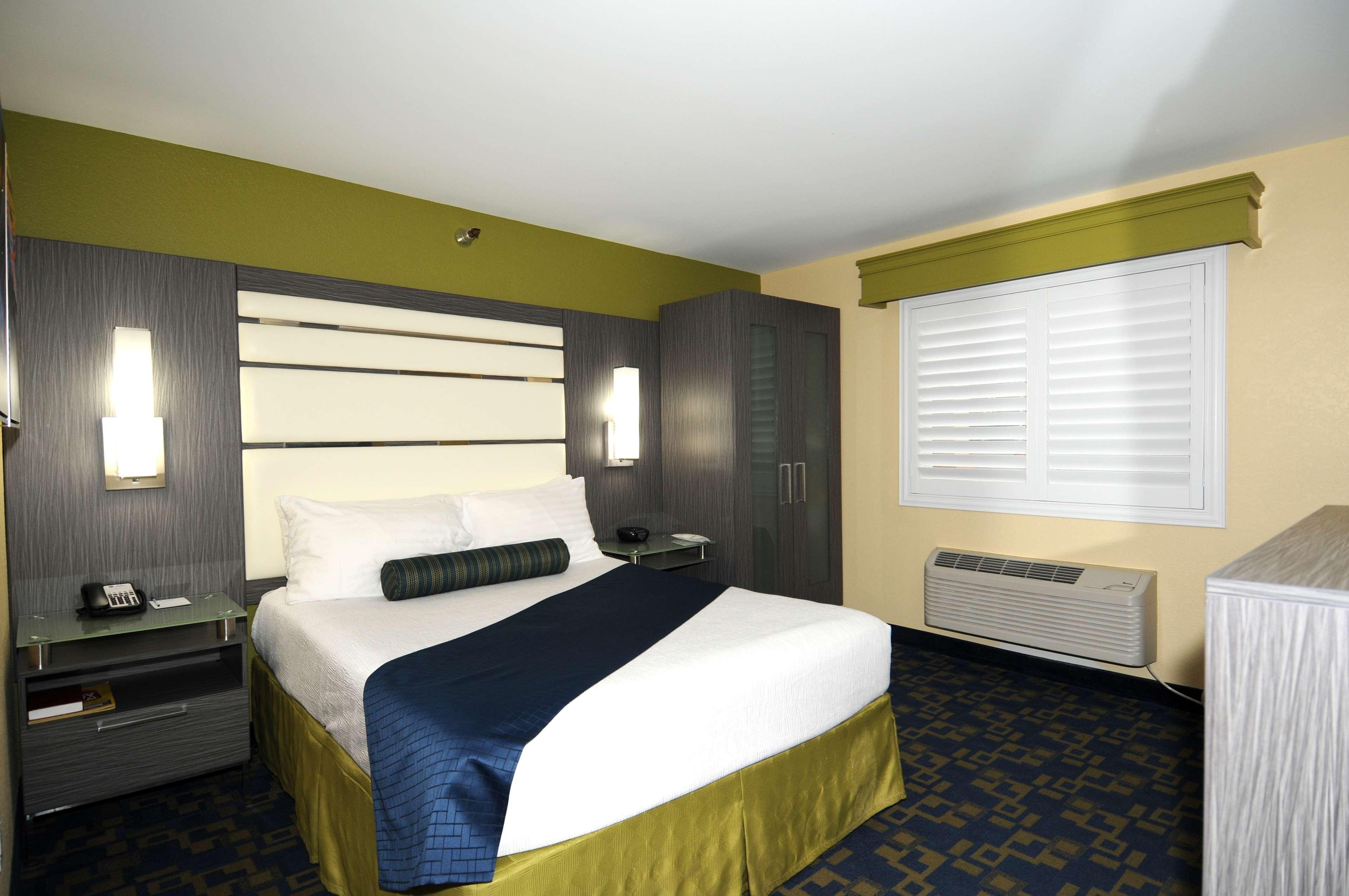 Best Western Antelope Inn & Suites Ред-Блафф Экстерьер фото