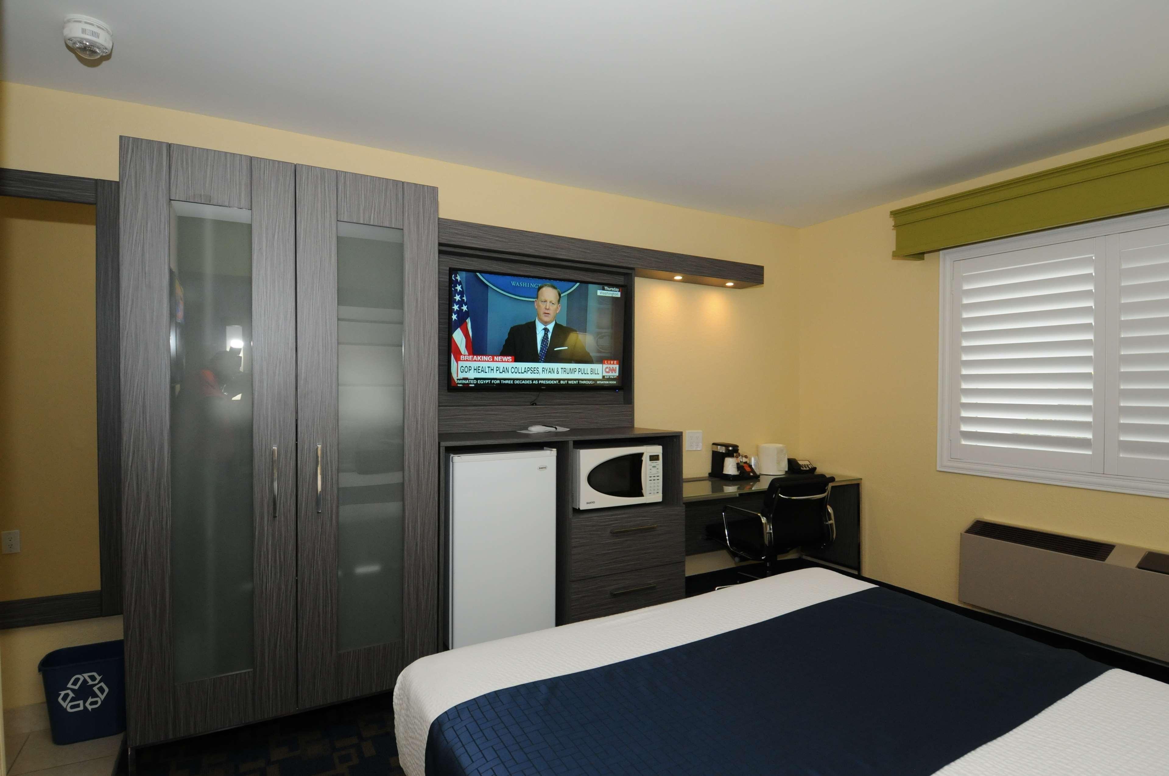 Best Western Antelope Inn & Suites Ред-Блафф Экстерьер фото