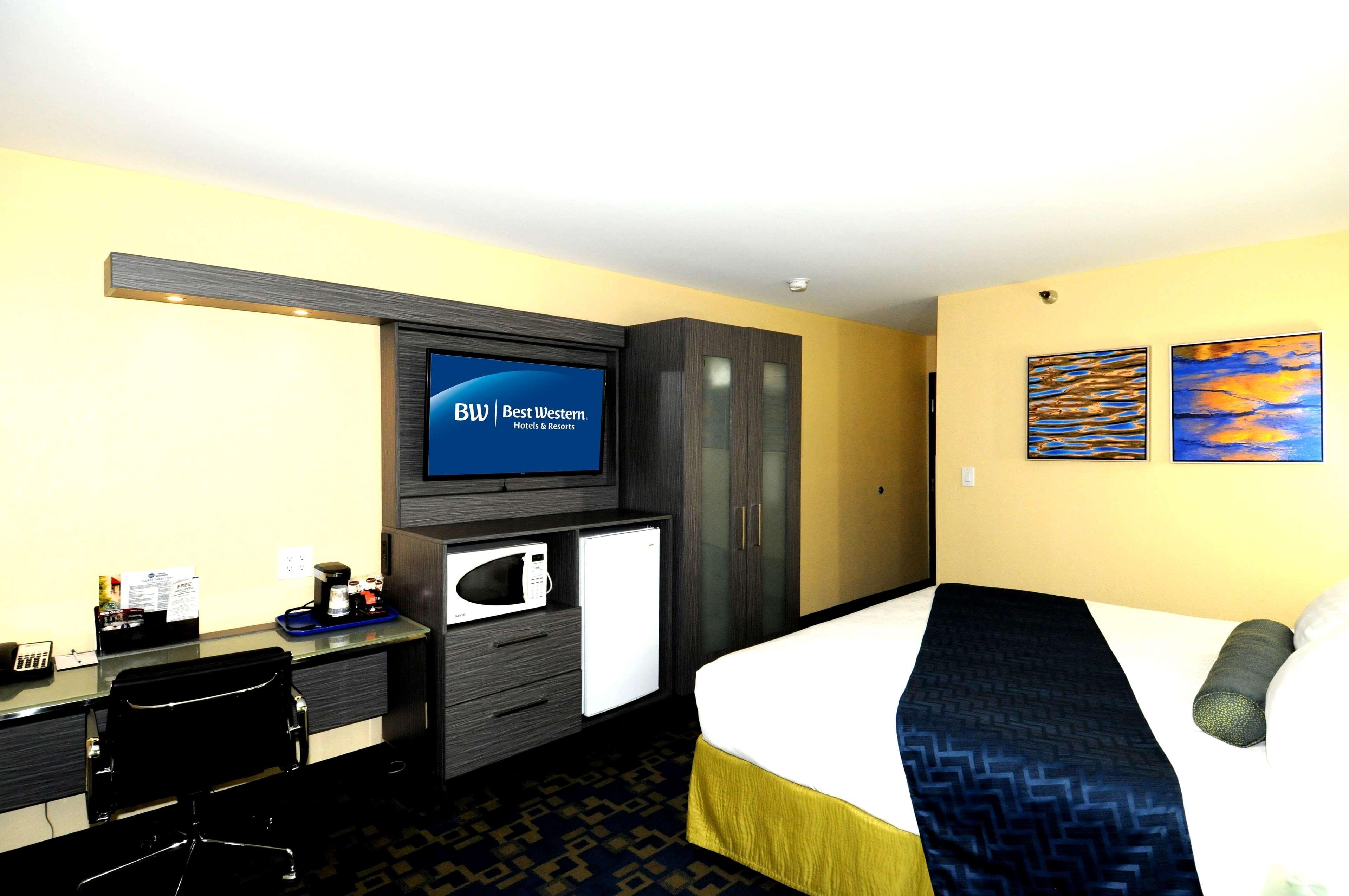 Best Western Antelope Inn & Suites Ред-Блафф Экстерьер фото